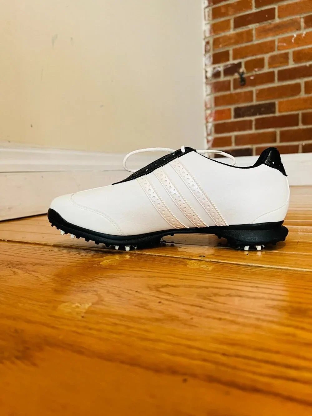 Women's Adidas Golf Shoes Sneakers Size 8.5